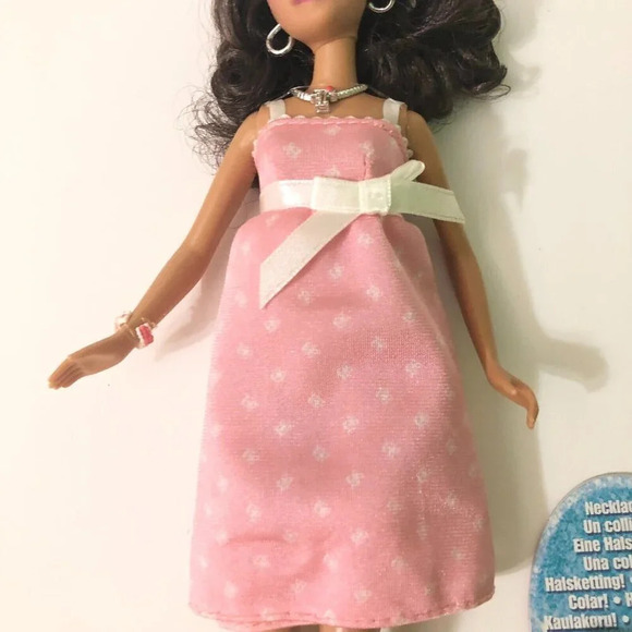 High School Musical 2 Gabriella  Fashion Doll with Troy Necklace TLC - Picture 3 of 15